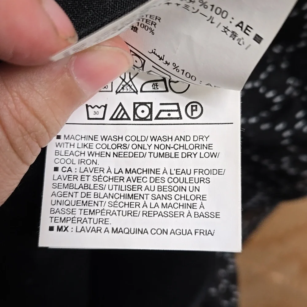 Old Navy Size S Black and White Tank Top Blouse - Picture 9 of 9